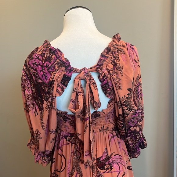 100% cotton midi dress from Anthropologie. Worn once. Perfect condition - Picture 5 of 7